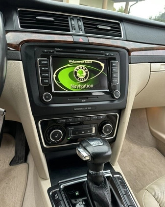 Skoda Superb cena 30000 przebieg: 326000, rok produkcji 2011 z Warszawa małe 277